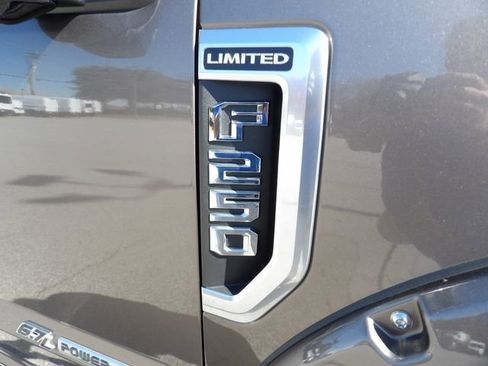 Used 2020 Ford F250 Limited image 10