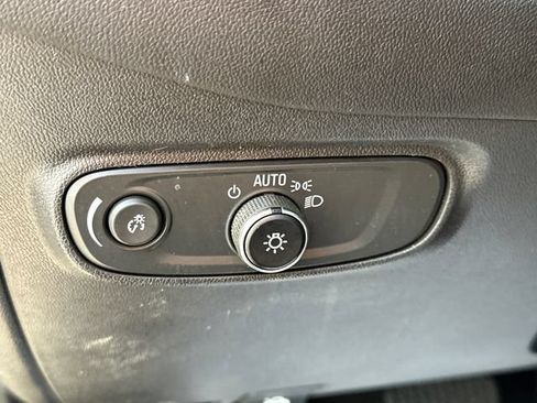 Used 2024 Chevrolet Equinox RS w/ RS Leather Package AWD/4WD image 27
