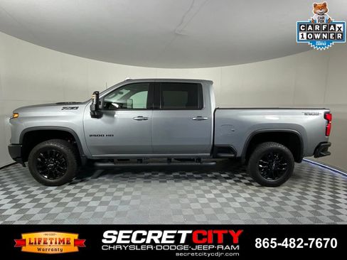 Used 2025 Chevrolet Silverado 2500 LTZ w/ Trail Boss Package AWD/4WD image 4