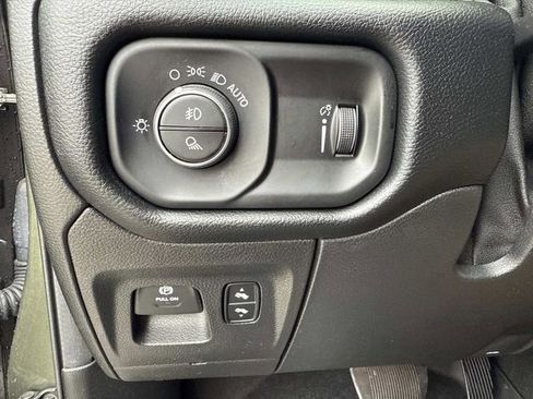 Used 2020 RAM 1500 Big Horn image 32