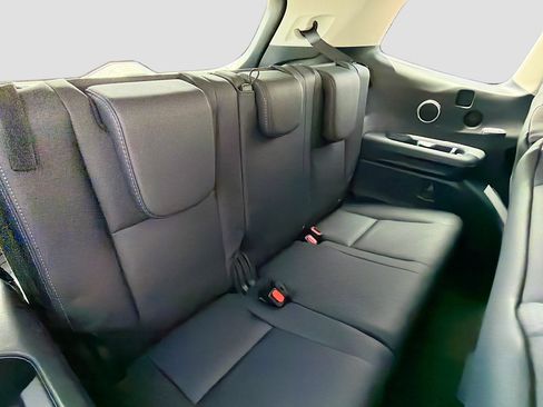 Certified 2025 Subaru Ascent Limited w/ Popular Package #2 AWD/4WD image 21