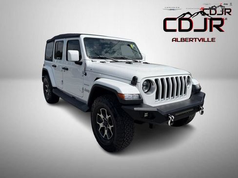 Used 2018 Jeep Wrangler Unlimited Sahara AWD/4WD image 1