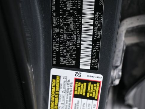 Used 2025 Toyota Camry SE w/ Multimedia Upgrade Package FWD image 17