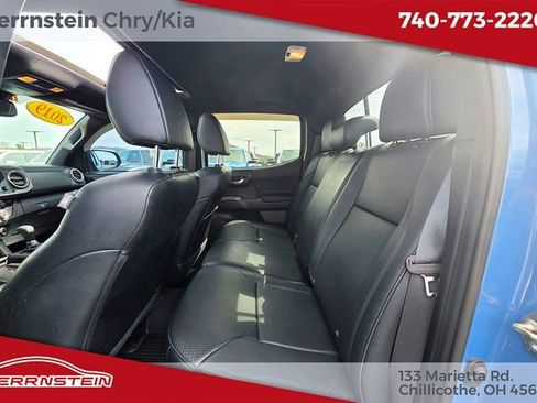 Used 2019 Toyota Tacoma TRD Sport image 22