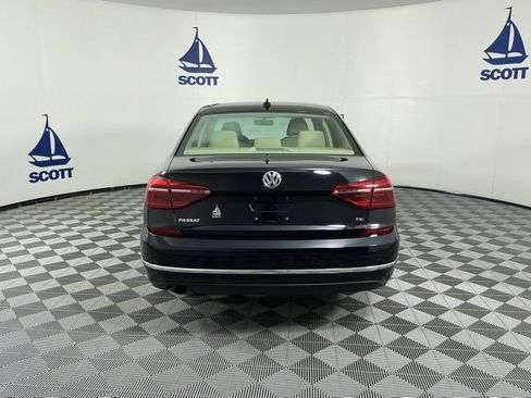 Used 2019 Volkswagen Passat 2.0T Wolfsburg image 5