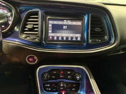 Used 2020 Dodge Challenger R/T w/ Blacktop Package image 17