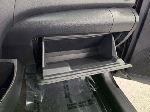 Used 2012 Toyota Yaris Sedan FWD image 18