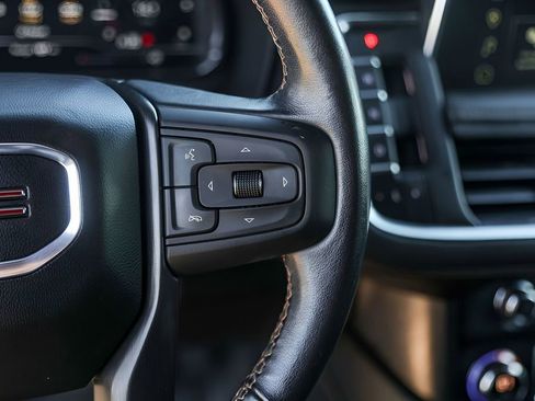 Used 2022 GMC Yukon AT4 image 13