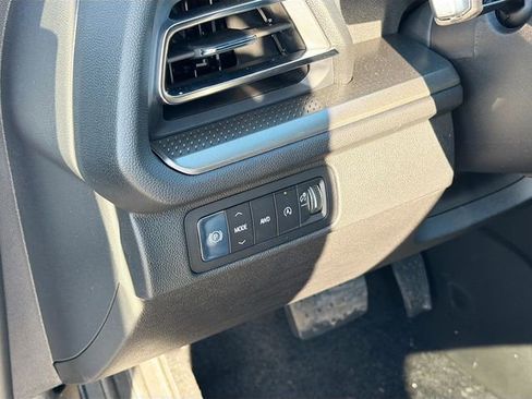 New 2026 Chevrolet Traverse LT w/ Midnight/Sport Edition image 10