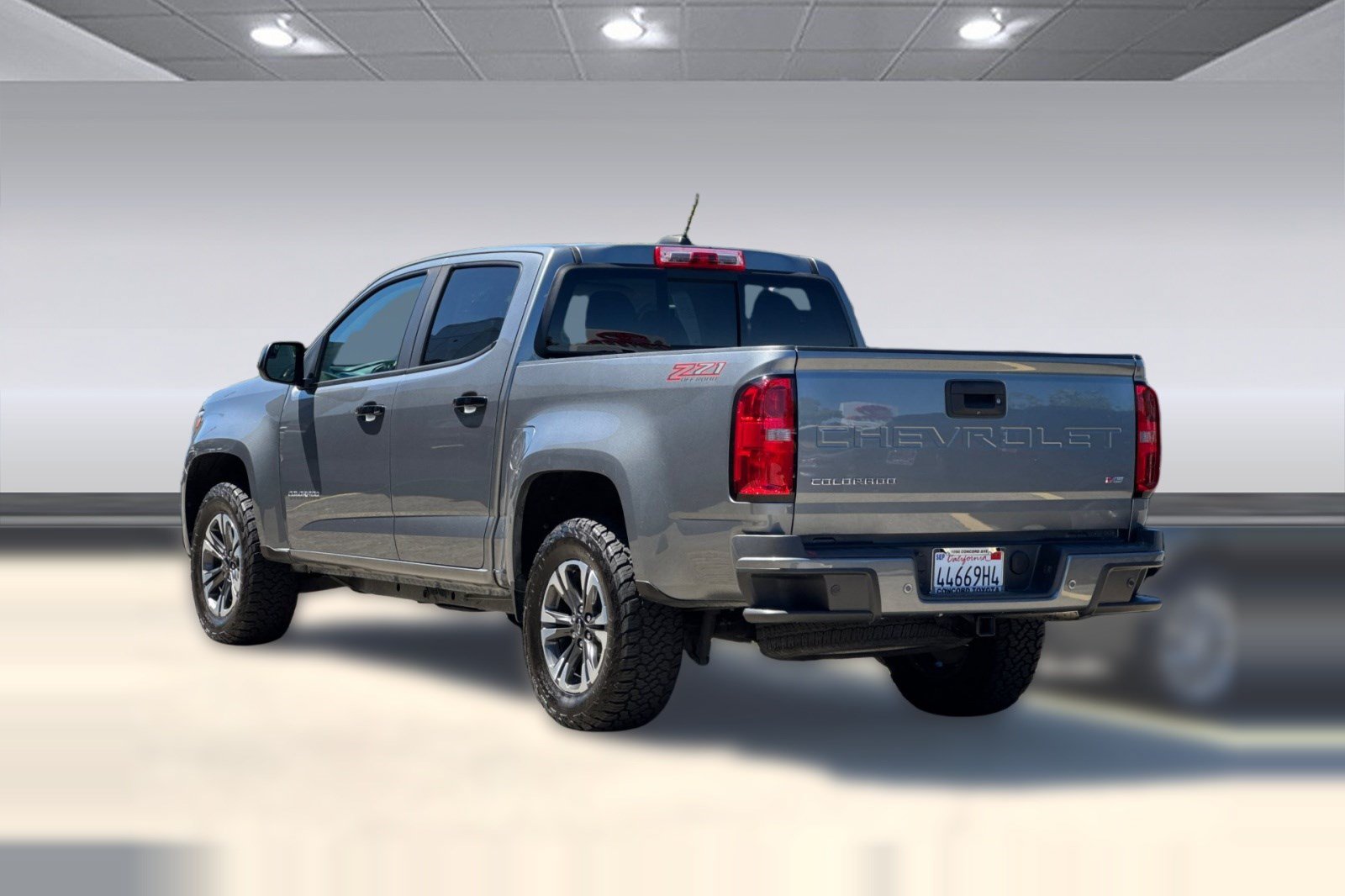 Used 2022 Chevrolet Colorado Z71 AWD/4WD image 3
