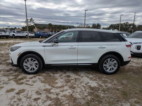 Used 2023 Lincoln Corsair Standard image 7