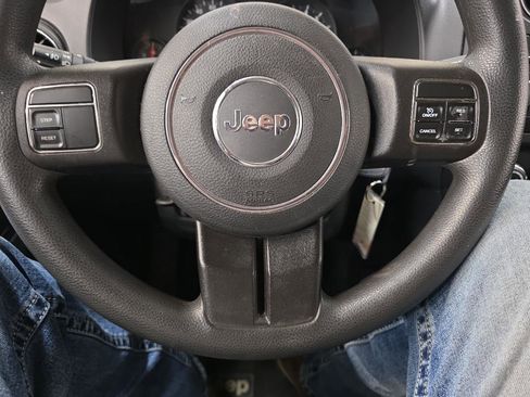 Used 2013 Jeep Compass Sport image 34