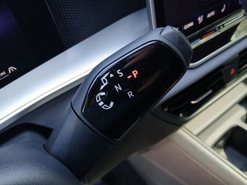 New 2026 Volkswagen Tiguan SE R-Line AWD/4WD image 23