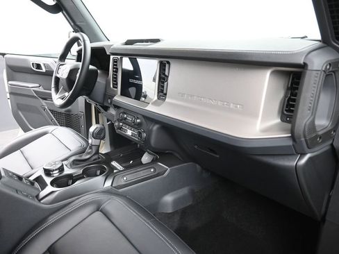 New 2026 Ford Bronco Outer Banks AWD/4WD image 16