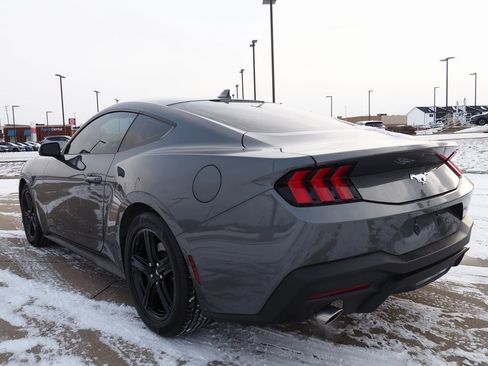 Used 2024 Ford Mustang Coupe image 14