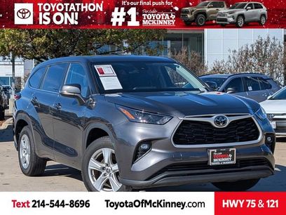 Used 2023 Toyota Highlander LE