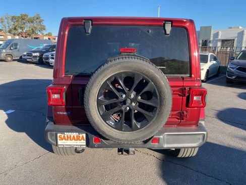 Used 2021 Jeep Wrangler Unlimited Sahara w/ Cold Weather Group image 8