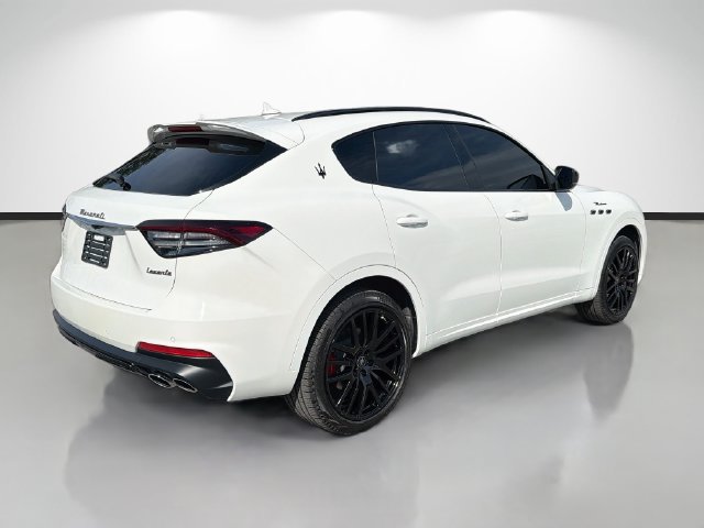 Used 2024 Maserati Levante Modena Ultima AWD/4WD image 3