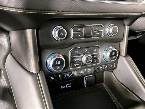 Certified 2023 GMC Yukon XL AT4 w/ AT4 Premium Plus Package AWD/4WD image 14