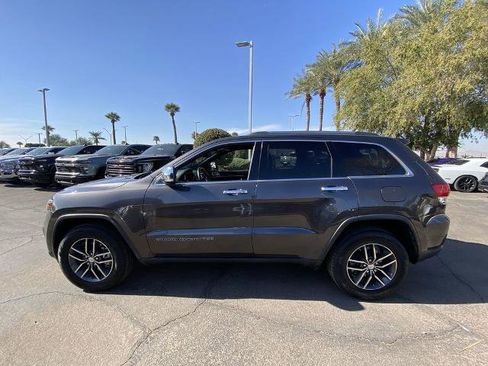 Used 2018 Jeep Grand Cherokee Limited w/ Luxury Group II image 4