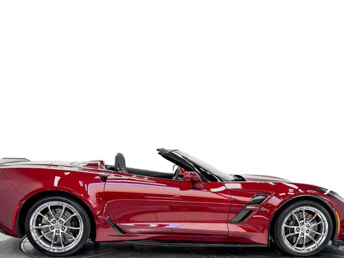 Used 2017 Chevrolet Corvette Grand Sport RWD image 2
