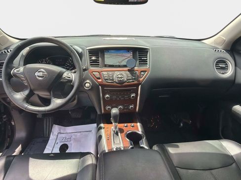 Used 2020 Nissan Pathfinder Platinum AWD/4WD image 19
