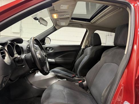 Used 2014 Nissan Juke SV AWD/4WD image 16