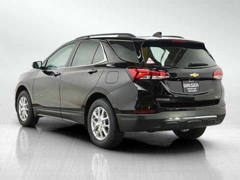 Used 2024 Chevrolet Equinox LT AWD/4WD image 3