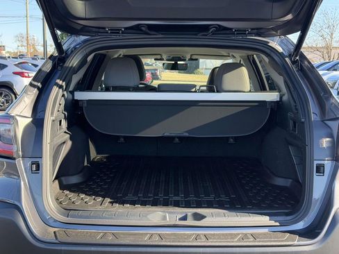 Used 2025 Subaru Outback Premium image 14