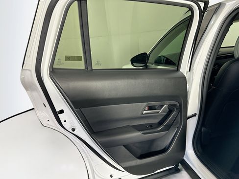 Used 2025 MAZDA CX-50 AWD 2.5 Hybrid w/ Premium Pkg image 26