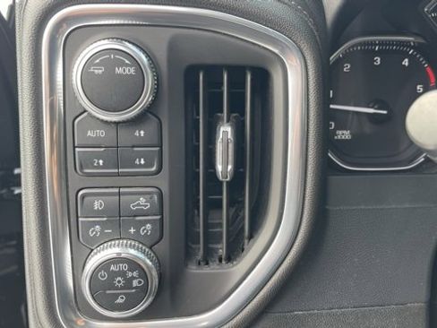 Used 2022 GMC Sierra 2500 SLT image 12
