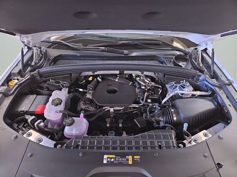 New 2026 Jeep Grand Cherokee Altitude AWD/4WD image 21