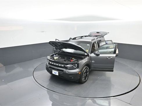 Certified 2025 Ford Bronco Sport Outer Banks w/ Outer Banks Tech Package+ image 36