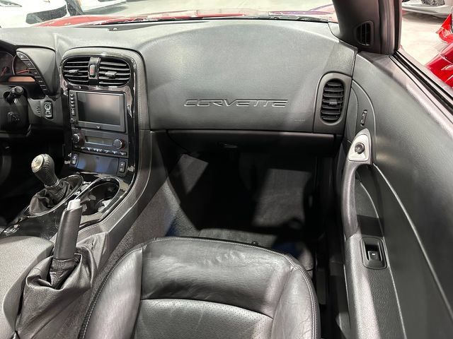 Used 2009 Chevrolet Corvette Coupe w/ Preferred Equipment Group RWD image 12