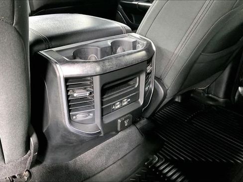 Used 2019 RAM 1500 Big Horn AWD/4WD image 12