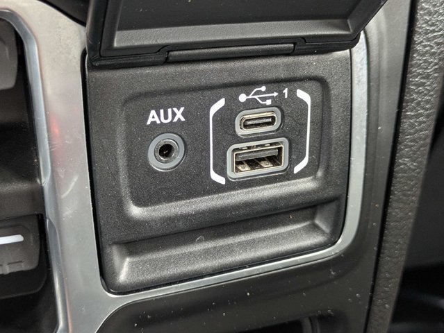 Certified 2026 Jeep Wrangler Unlimited Sahara AWD/4WD image 22