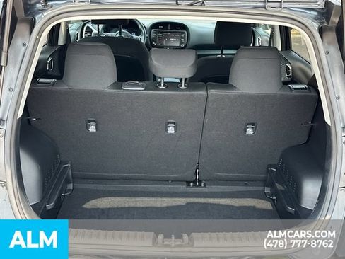 Used 2025 Kia Soul LX w/ LX Technology Package FWD image 21