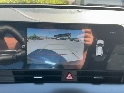 Certified 2025 Kia Sportage EX w/ EX Premium Package AWD/4WD image 23