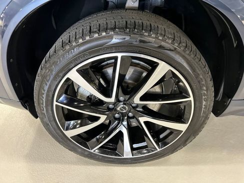 Used 2023 Volvo XC90 T8 Plus w/ Protection Package Premier AWD/4WD image 8