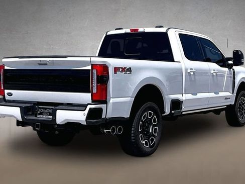 Used 2025 Ford F250 Platinum w/ FX4 Off-Road Package AWD/4WD image 2