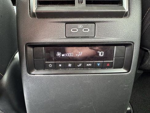 Used 2024 MAZDA CX-90 3.3 Turbo w/ Premium Package image 16