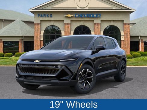 New 2026 Chevrolet Equinox EV LT image 7