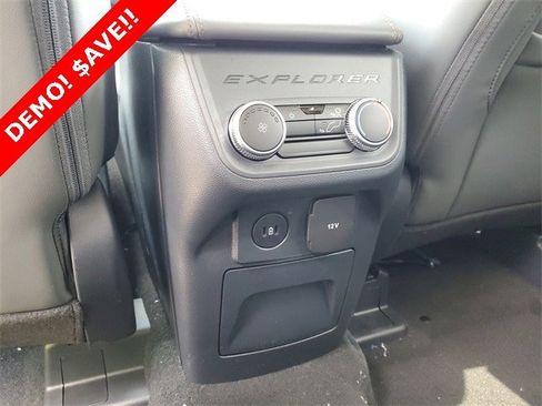 New 2025 Ford Explorer Active w/ Active Comfort Package image 28