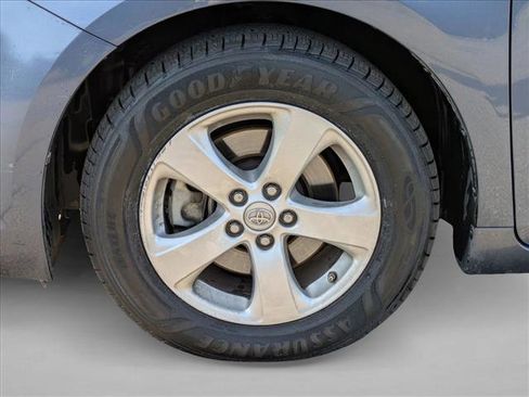 Used 2017 Toyota Sienna LE image 24