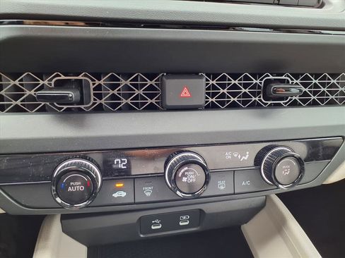 Certified 2025 Honda Accord LX image 7