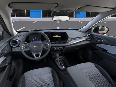 New 2026 Chevrolet Trax LT w/ LT Convenience Package FWD image 39