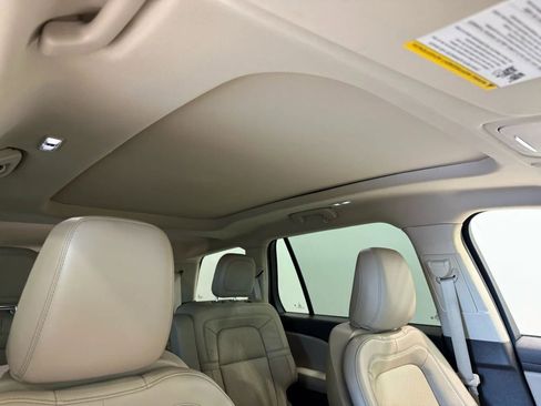 Used 2022 Lincoln Aviator Reserve w/ Equipment Group 201A image 31