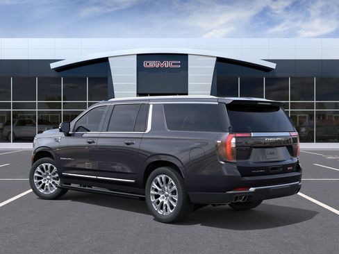 New 2026 GMC Yukon XL Denali AWD/4WD image 3