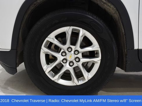 Used 2018 Chevrolet Traverse LT image 6