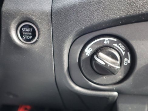 Certified 2024 Nissan Frontier S image 23